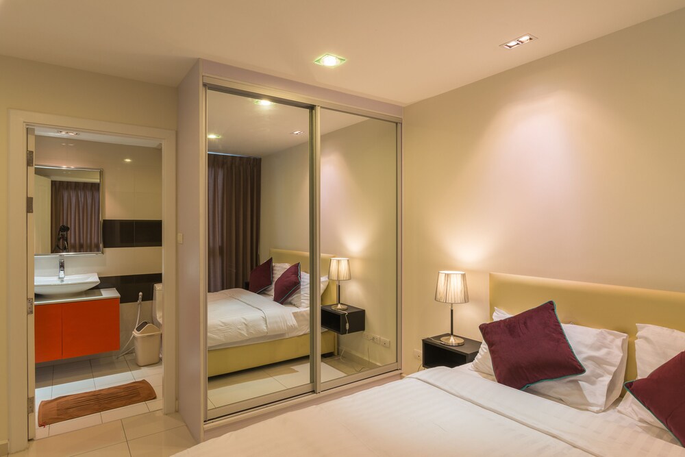 객실 (Two Bedroom Apartment)