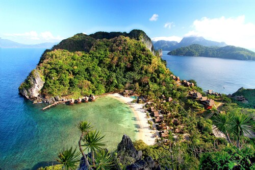 Cauayan Island Resort