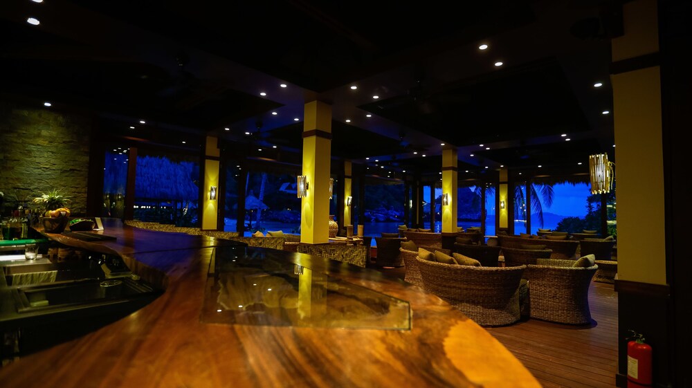 Hotel Bar