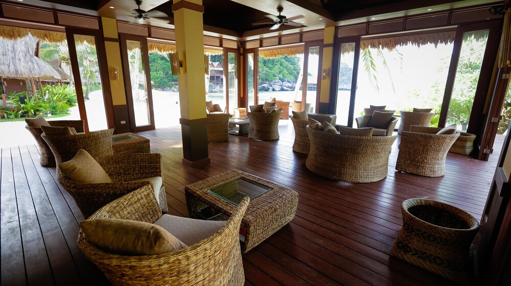 Hotel Bar