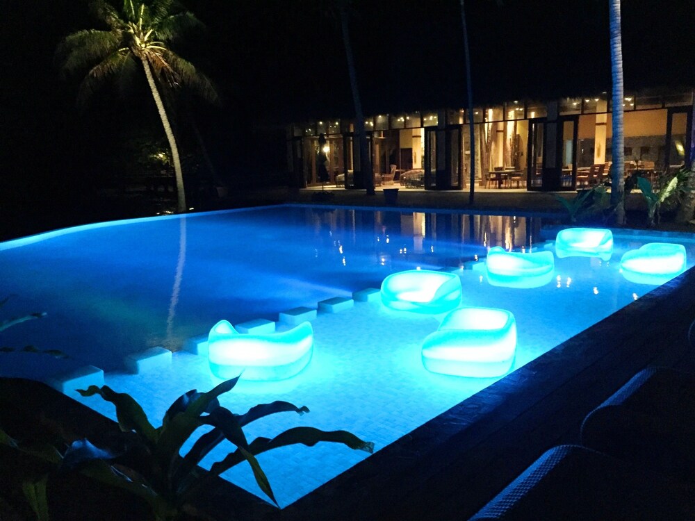 Infinity Pool