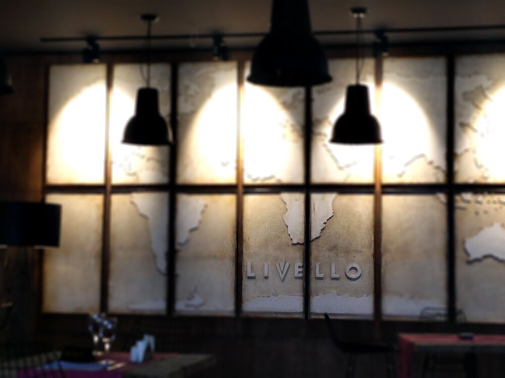 Hotel Bar