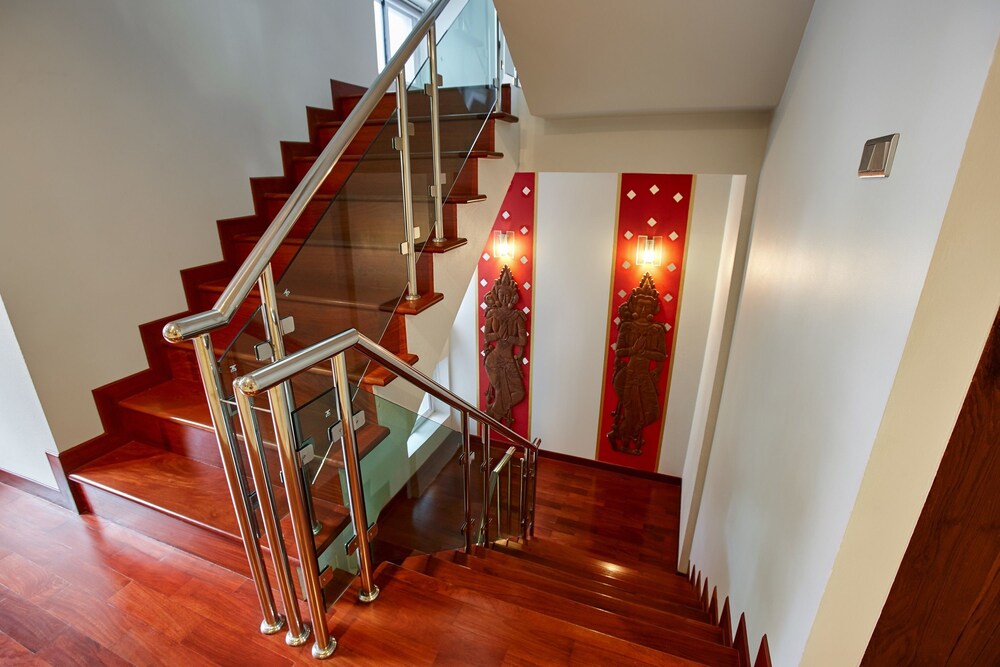 객실 (5 Bedrooms Villa)