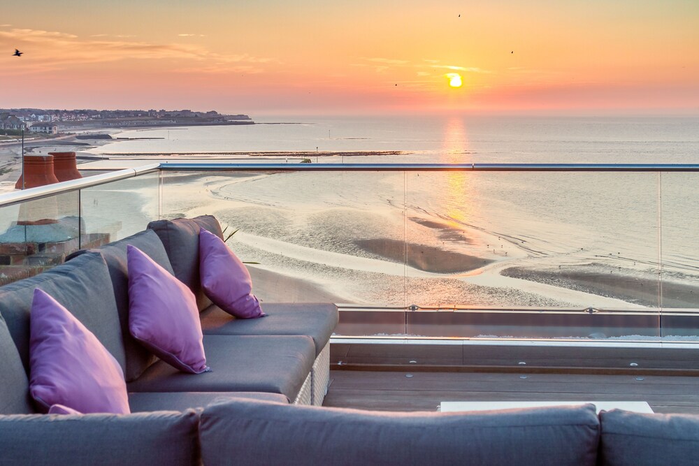 Sundeck