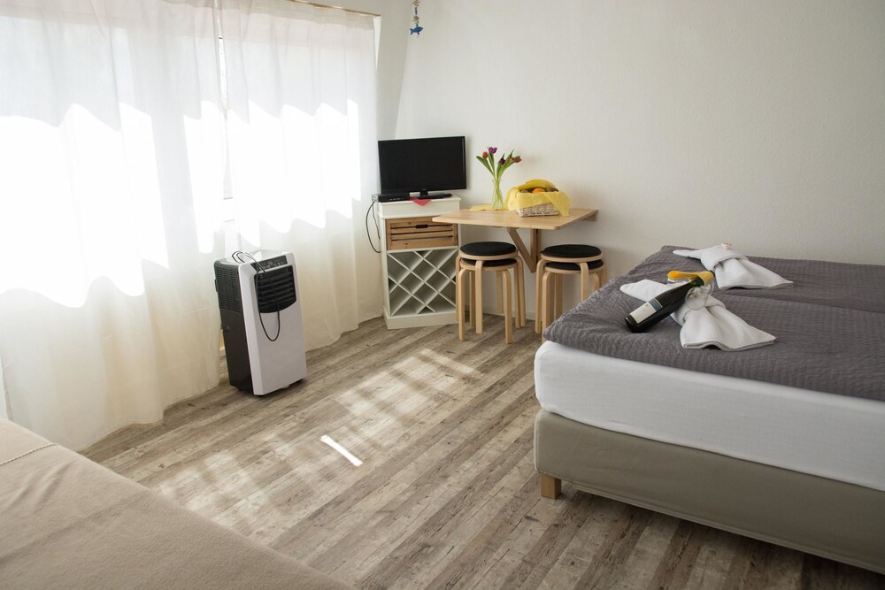 Zimmer (Economy-Studio)