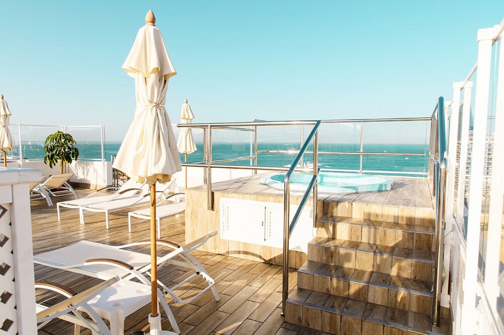 Beach/Ocean View