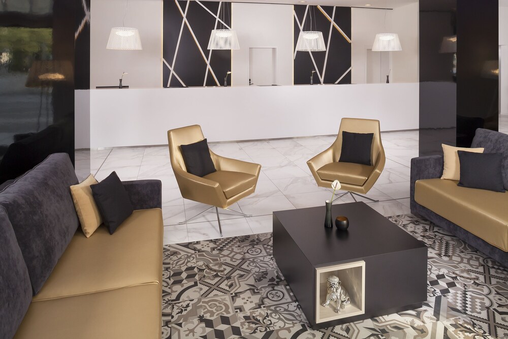 Lobby-Lounge