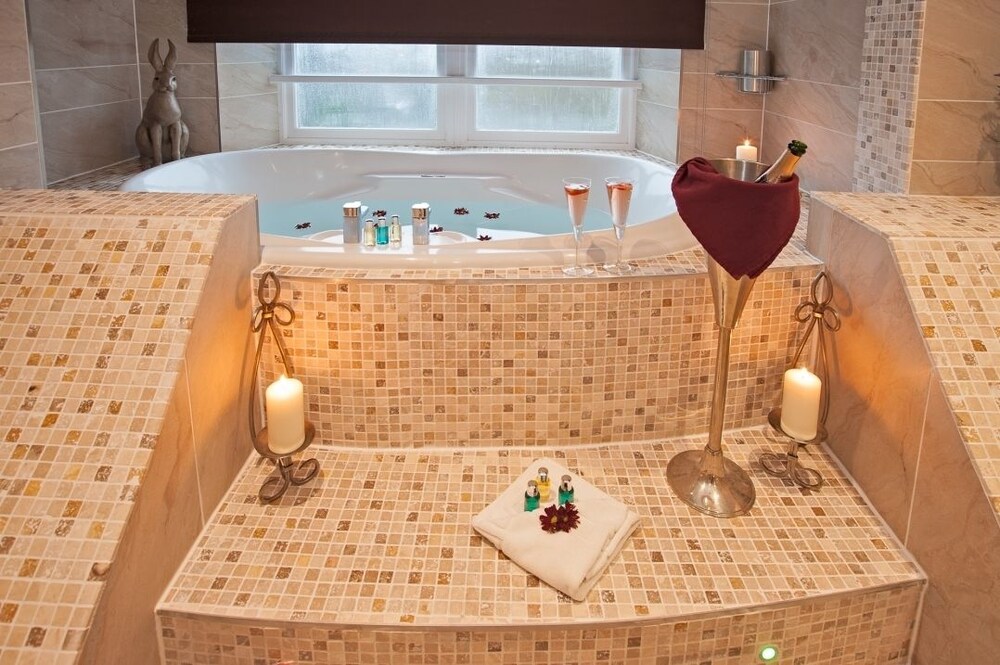 Jetted Tub