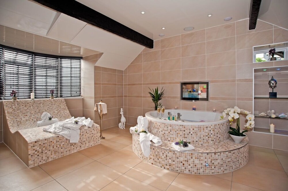 Jetted Tub