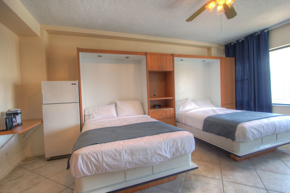 객실 (Deluxe Studio, 2 Double Beds)