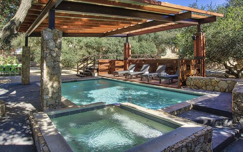 Maglen Resort by GuruHotel