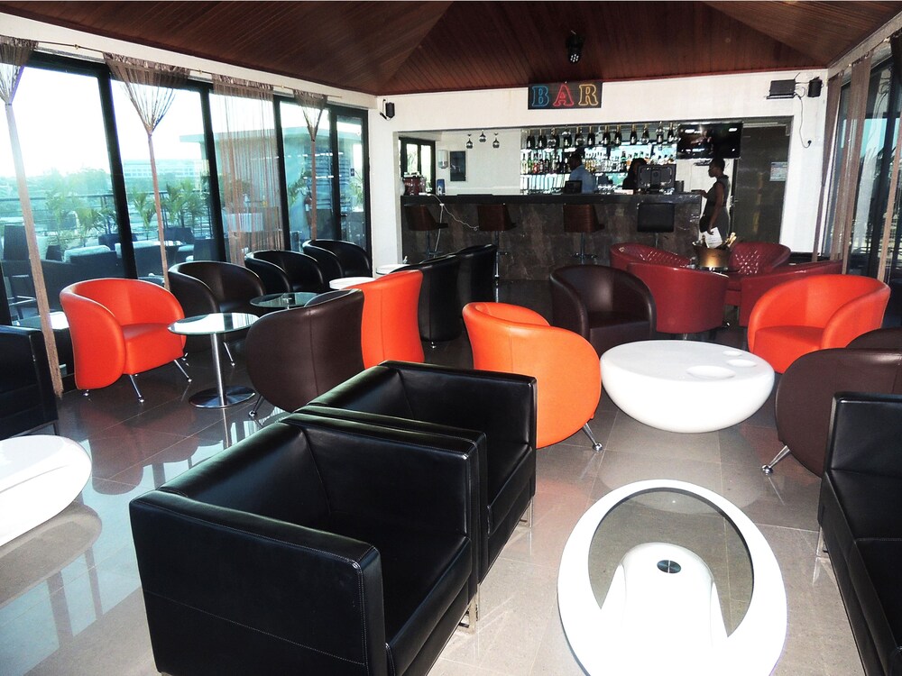 Hotel Lounge