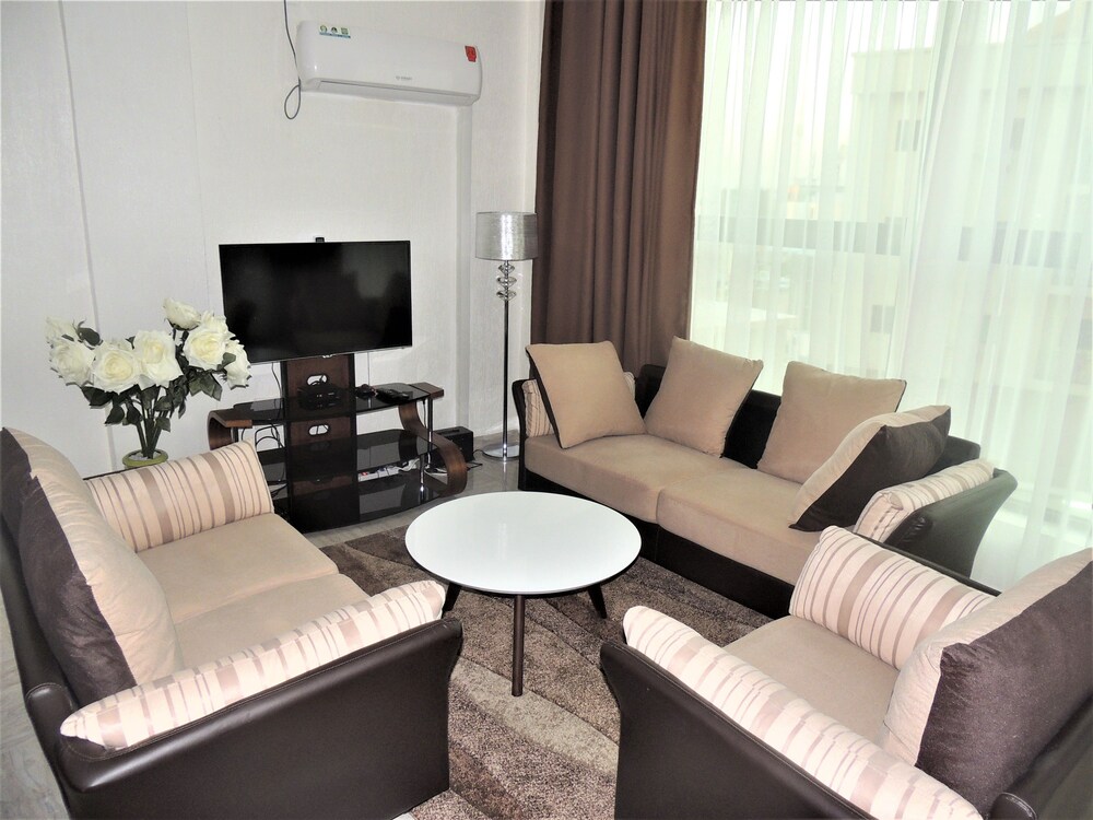 Comfort Apartment, 2 Bedrooms - Living Area