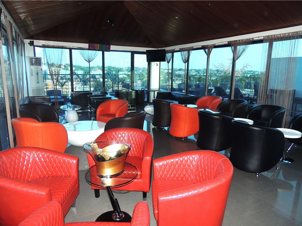 Hotel Bar