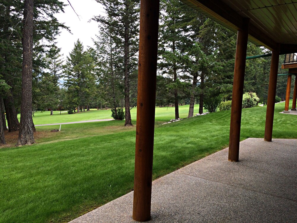 Premium Townhome, 4 Bedrooms (601 Phase 2) - Property Grounds