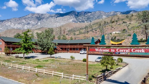 Corral Creek Lodge