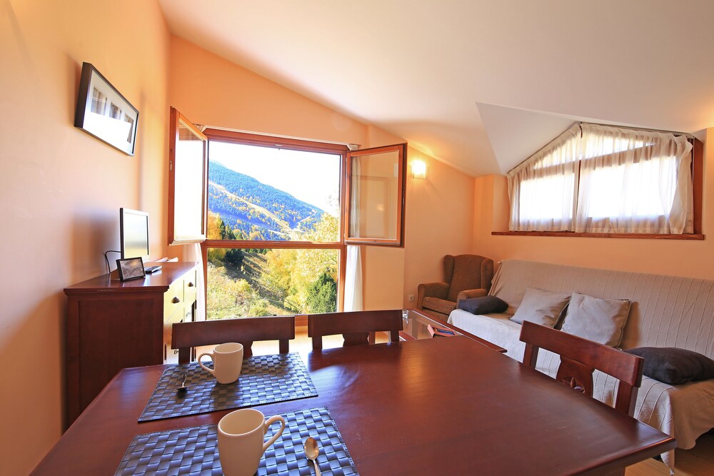 Servicio de comidas en la habitación: Apartamento, 2 habitaciones, vistas a la montaña