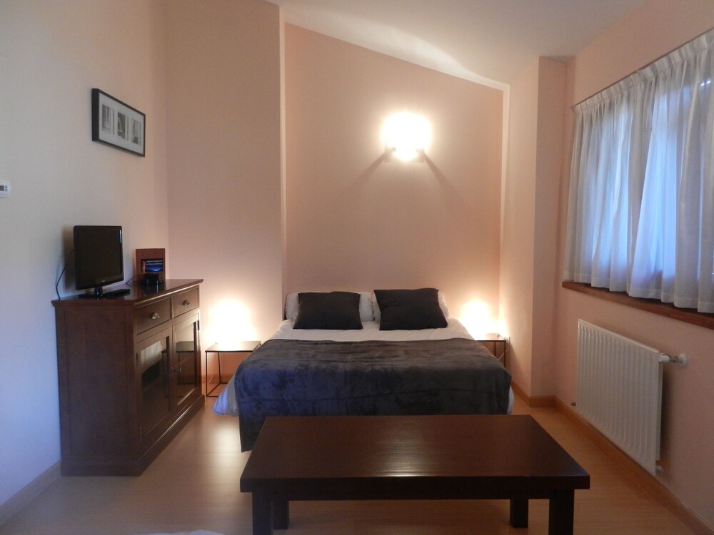 Habitación: Estudio, vistas a la montaña