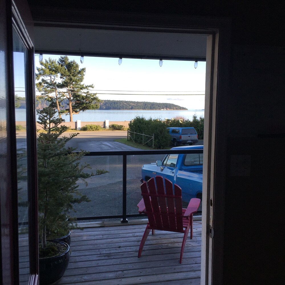 Beach/Ocean View
