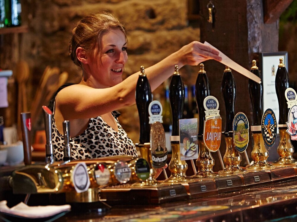 Hotel Bar