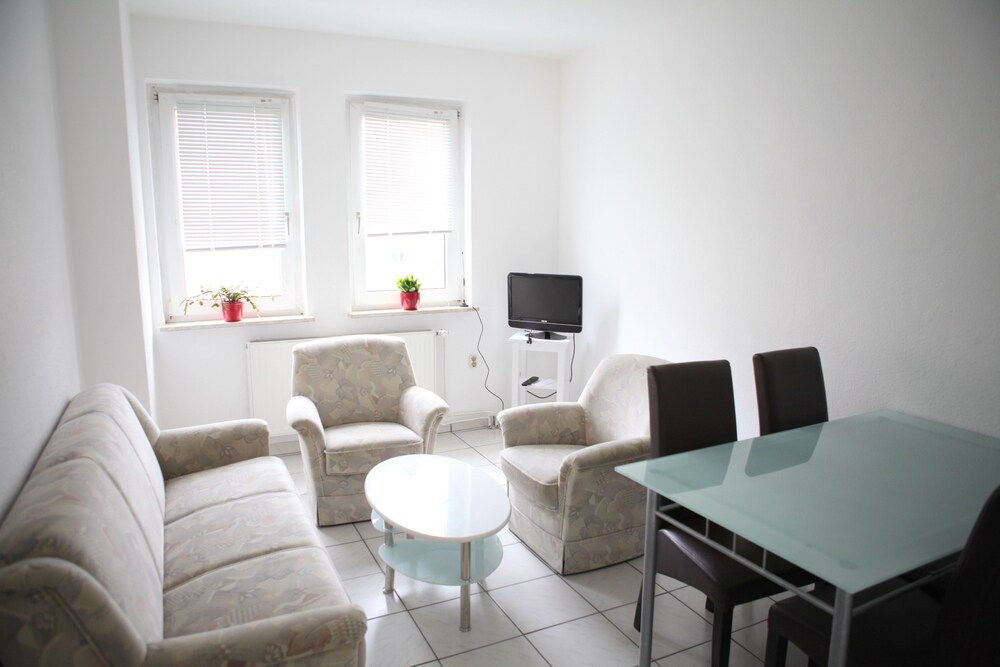 Wohnbereich (Grand-Apartment, 2 Schlafzimmer, Stadtblick)