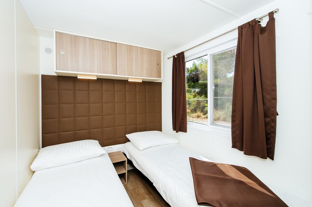 Zimmer (Mobile Premium-Unterkunft, 3 Schlafzimmer, 2 Bäder)