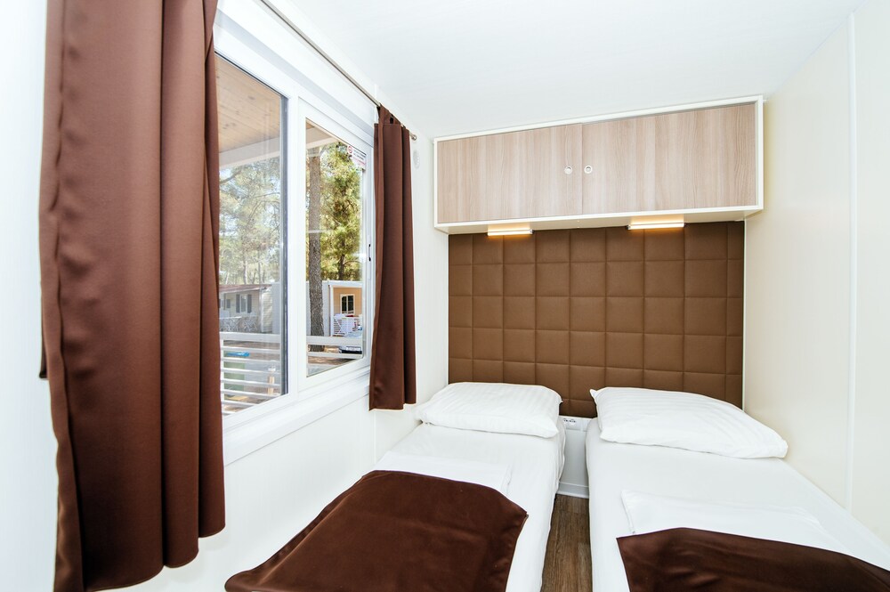 Zimmer (Mobile Premium-Unterkunft, 3 Schlafzimmer, 2 Bäder)