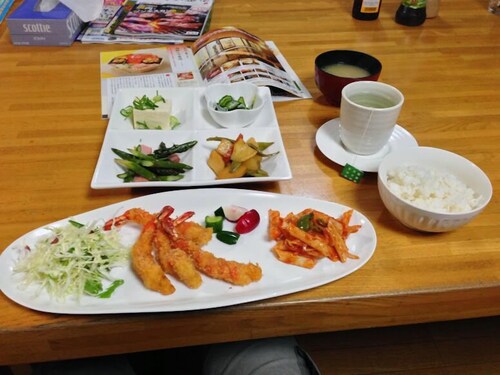 อาหารและเครื่องดื่ม