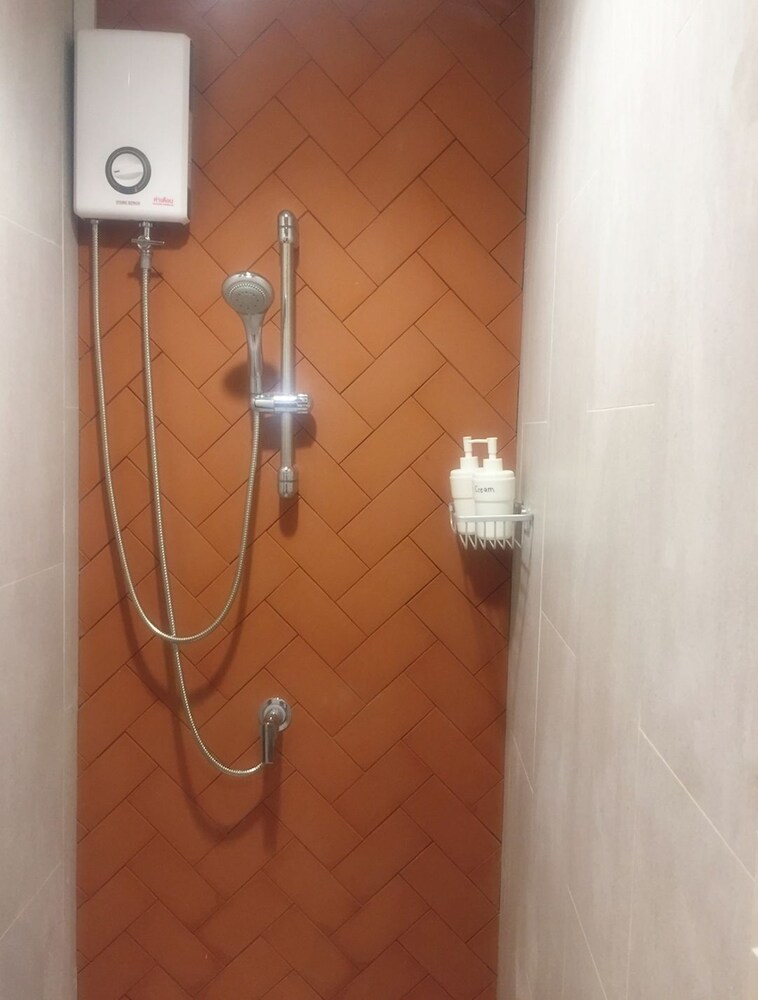 욕실 샤워 시설
