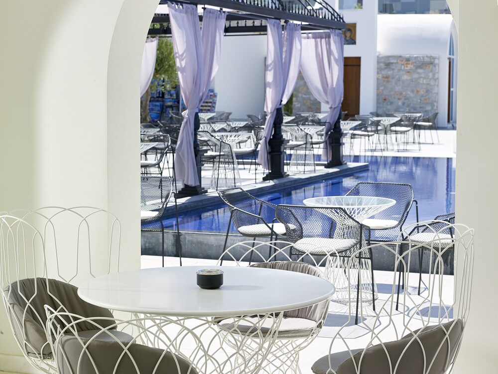 Poolbar