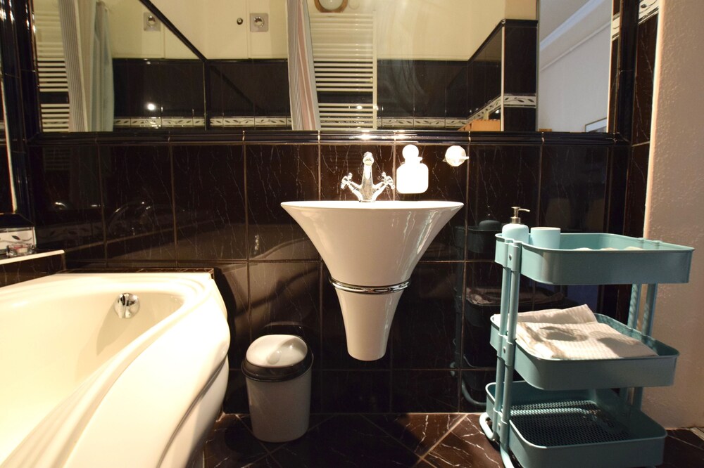 욕실 (Duplex apartment (Apartment - 112 Merleg utca 9.) )