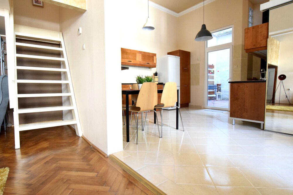 객실 (Duplex apartment (Apartment - 112 Merleg utca 9.) )