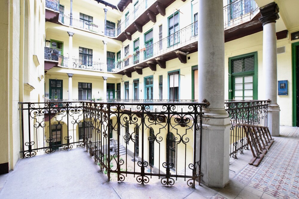 발코니 전망 (Studio apartment (Apartments - 111 Krudy Gyula utca 20.) )