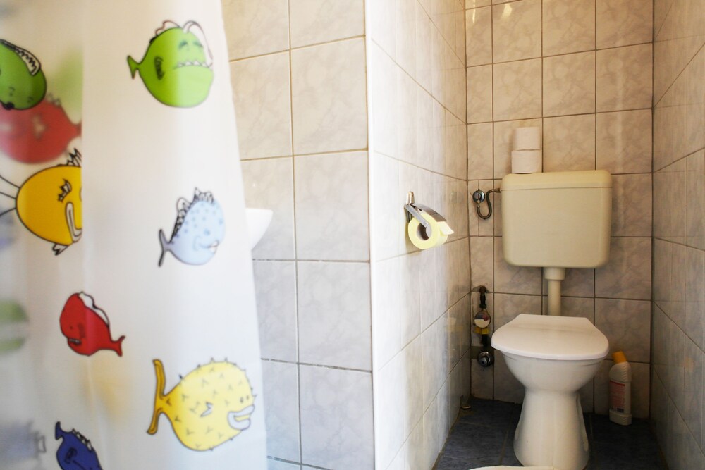 욕실 (Apartment 19 (1052 Budapest, Kirstof ter 6))