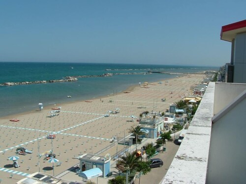 Vista spiaggia/mare