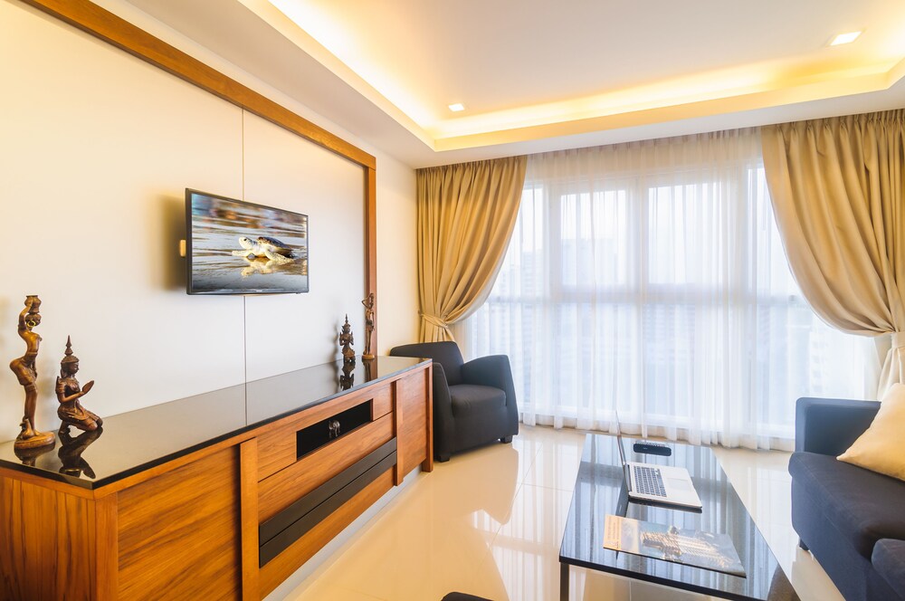 거실 (1 Bedroom Apartment 1217 B with sea view)