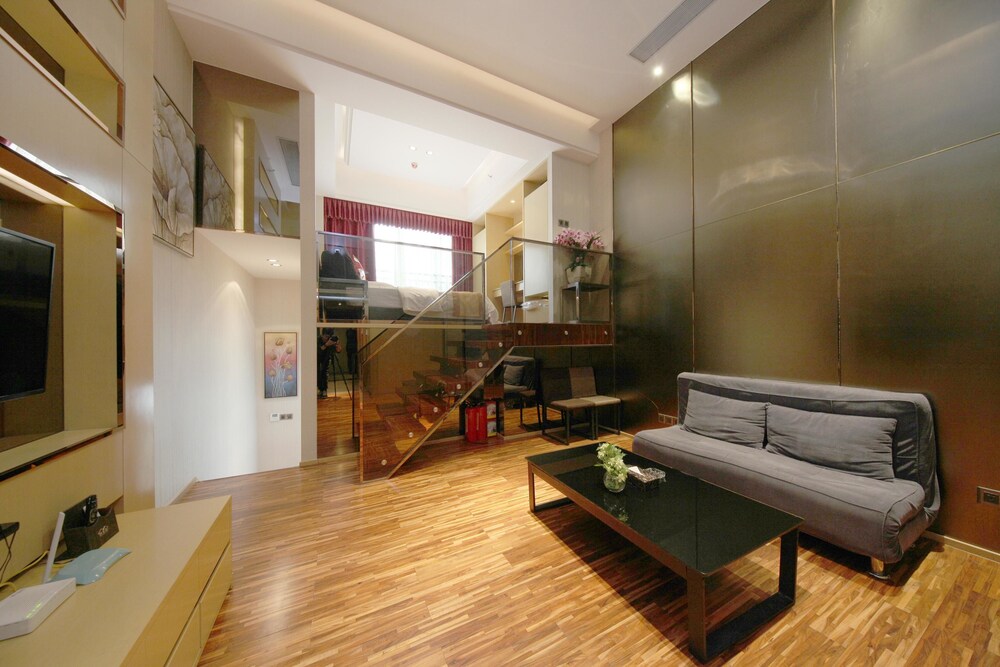 Deluxe Triplex Room - Guestroom