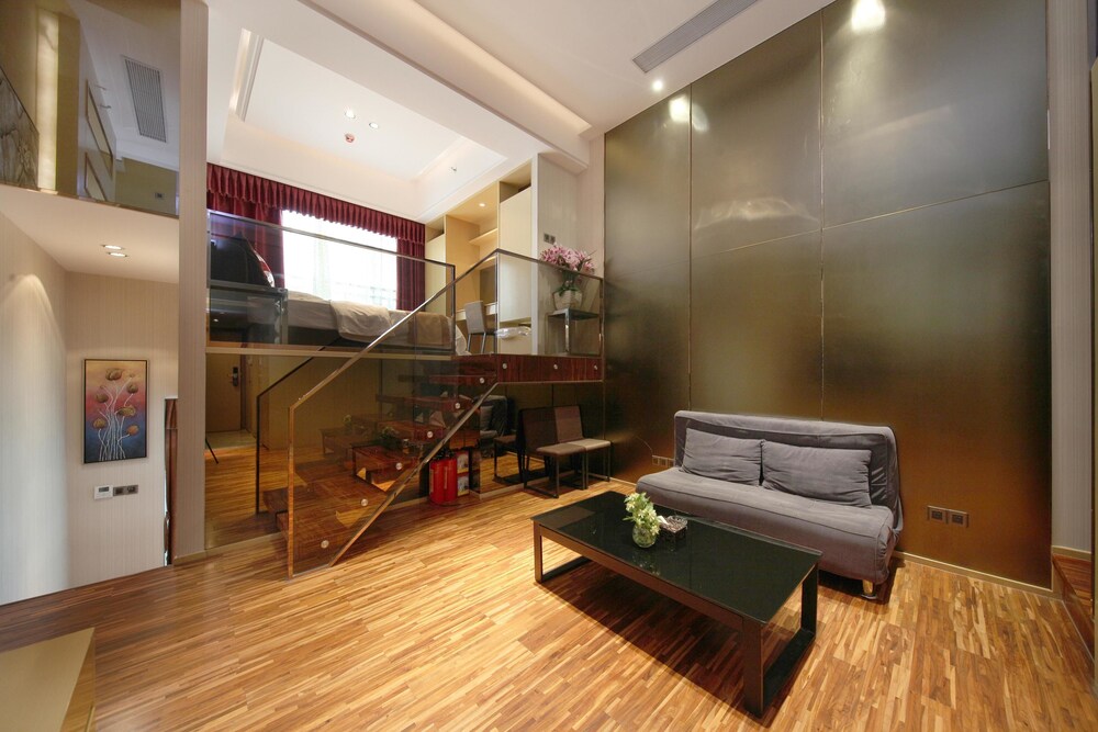 Deluxe Triplex Room - Guestroom