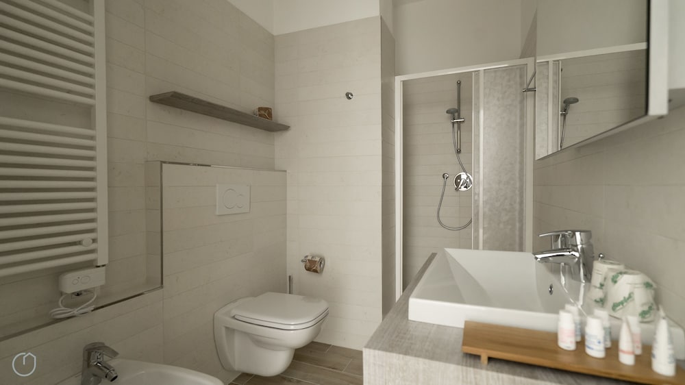 욕실 (스튜디오 (Via Pantelleria 7, 20156 Milano))