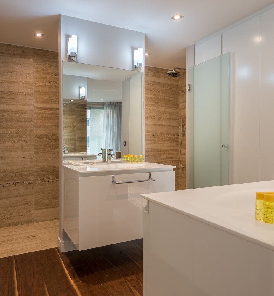 Badezimmer (Maisonette, 3 Schlafzimmer, Terrasse)
