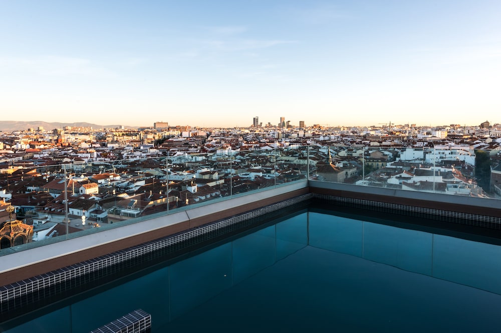 Pool auf dem Dach