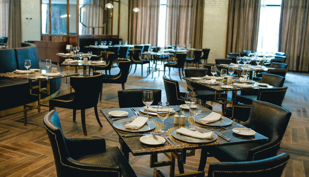 Food Court