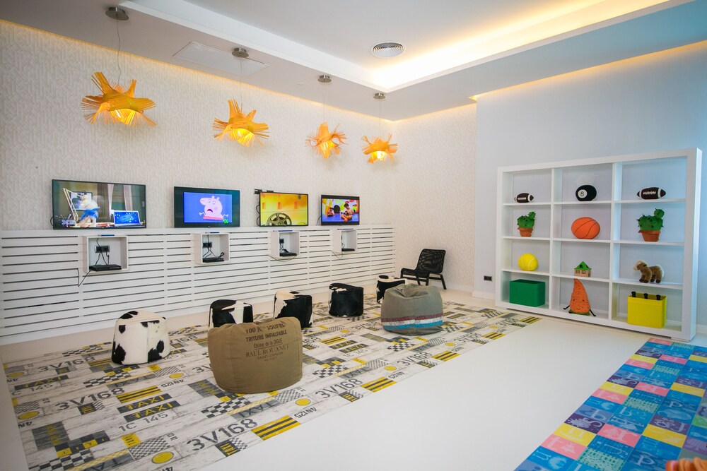 Childrens Play Area - Indoor