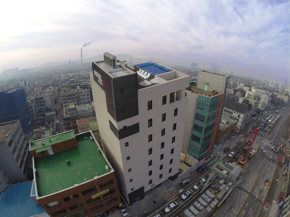 외관 세부 사진