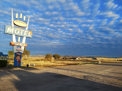 Stagecoach 66 Motel