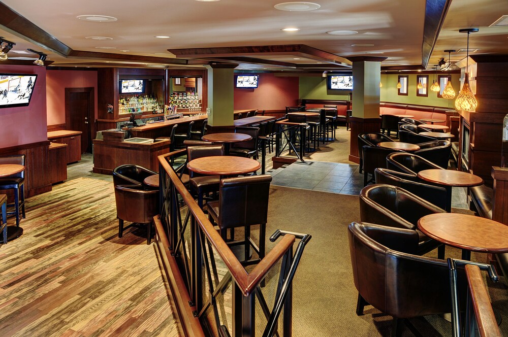 Hotel Lounge