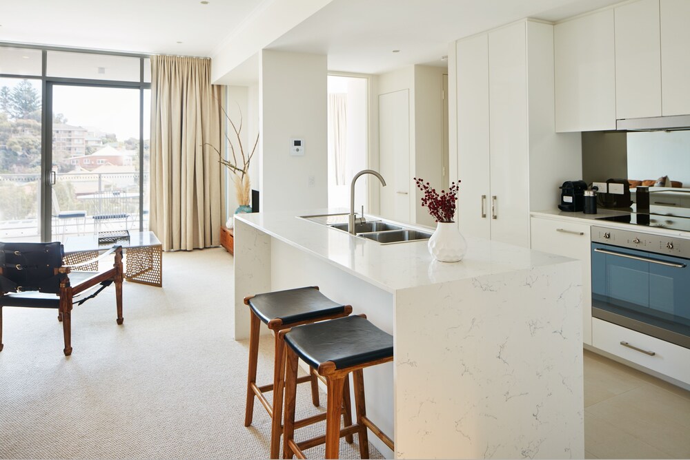 1 Bedroom Deluxe Apartment - In-Room Kitchen