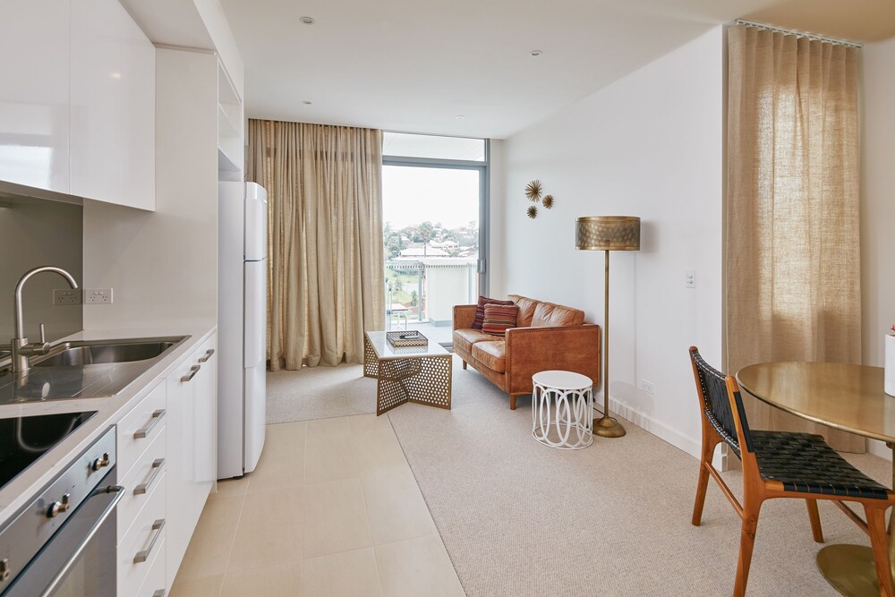 Studio - Guestroom