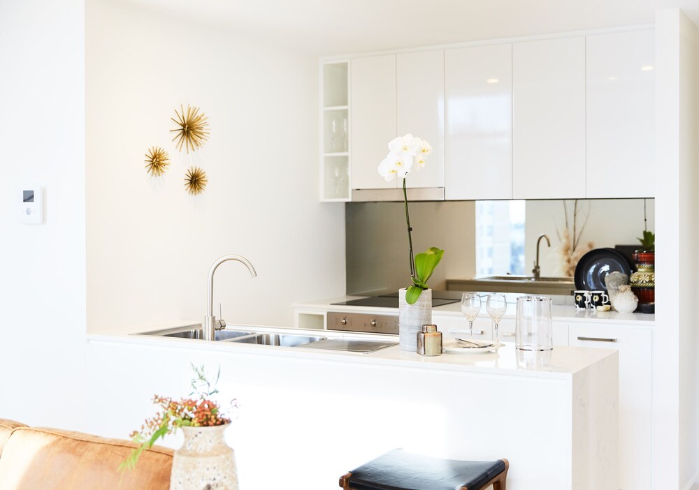 2 Bedroom Apartment - In-Room Kitchen