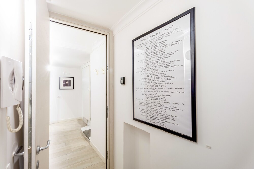 복도 (스튜디오 (1st floor (Vicolo Del Buco, III)))
